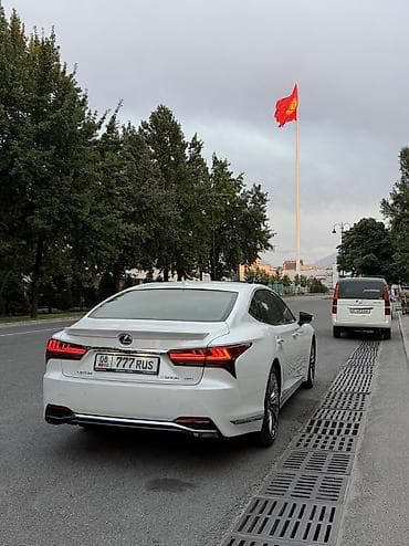 ничего: Lexus LS: 2022 г., 3.4 л, Автомат, Гибрид, Седан — 6