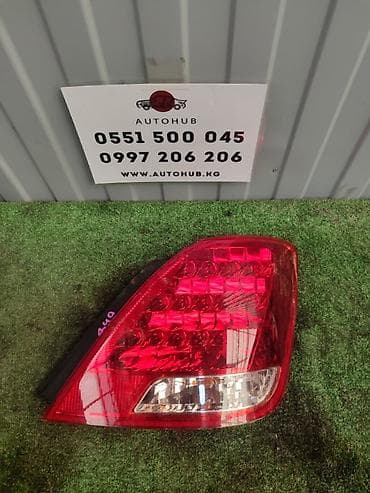 maje: Фонарь заднего хода (правый) для Toyota Crown Majesta UZS186 — 1