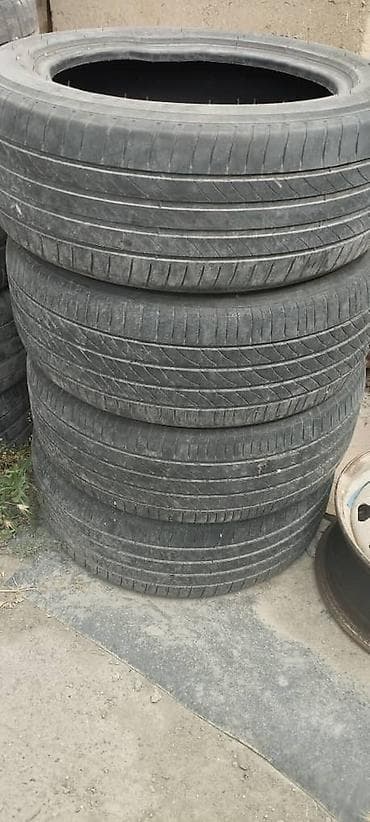 Шины R 17, Б/у, Michelin at lalafo.kg Шины R 17, Б/у, Michelin