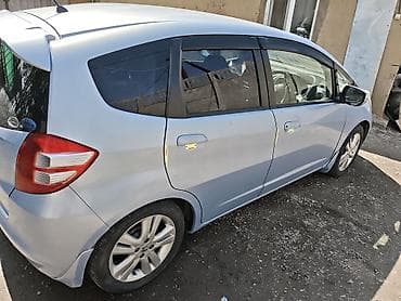 fit 2020: Honda Fit: 2008 г., 1.3 л, Автомат, Бензин, Хэтчбэк — 3