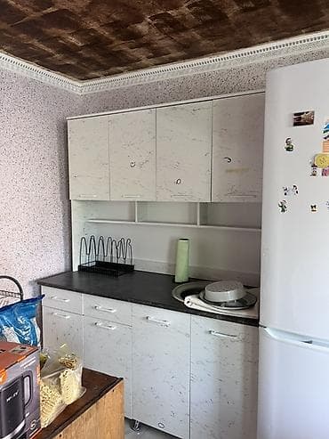 мебель шкаф бу: Кухонный гарнитур, цвет - Белый, ДСП — 1