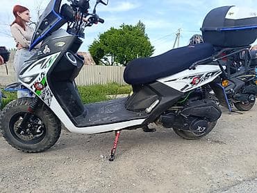 мопет самурай: Тип скутера 50 куб. см, Бензин — 2