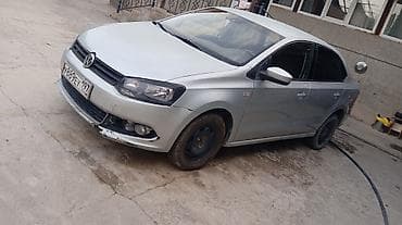 wuling mini ev: Volkswagen Polo: 2010 г., 1.6 л, Механика, Бензин, Седан — 1