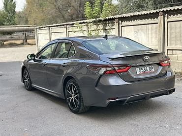 груз авто: Toyota Camry: 2020 г., 2.5 л, Автомат, Бензин, Седан — 8