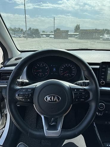 sprinter 2 9: Kia Stonic: 2020 г., 1.4 л, Автомат, Бензин, Кроссовер — 7