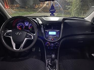 corolla e150: Hyundai Solaris: 2012 г., 1.4 л, Ручные, Бензин, Седан — 7
