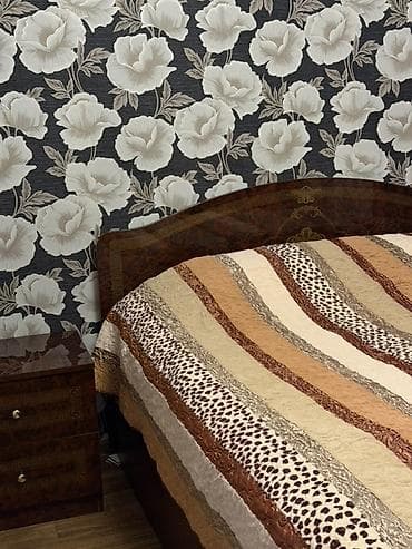 alpen gold: Спальный гарнитур, Б/у, Двуспальная кровать, Шкаф, Трюмо — 2