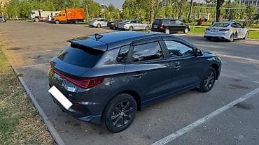gac aion v: BYD E2: 2021 г., Автомат, Электромобиль, Хэтчбэк — 5