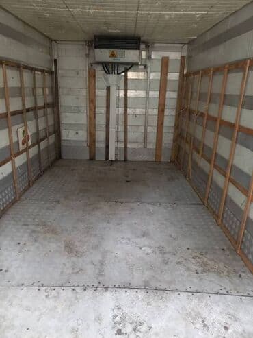 купить полуприцеп рефрижератор в бишкеке: Легкий грузовик, Mercedes-Benz, 3 т — 3