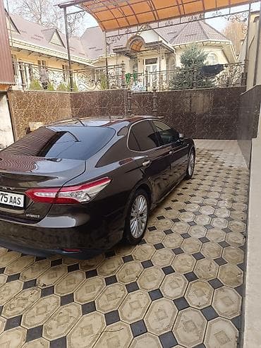 volvo volva: Toyota Camry: 2018 г., Автомат, Гибрид, Седан — 4