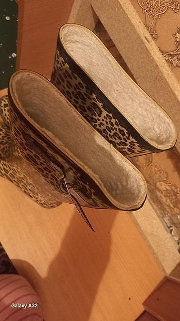 леопард: Высокие женские сапоги с леопардовым принтом цена 1300сом размер 38 - — 4