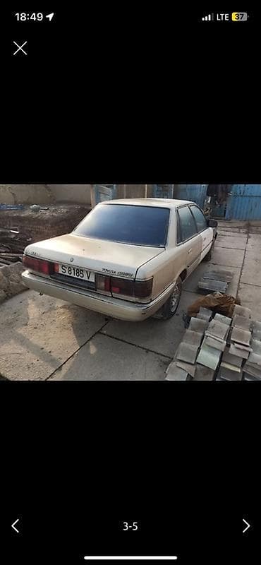 впускной клапан: Toyota Camry: 1987 г., Механика, Бензин, Седан — 8