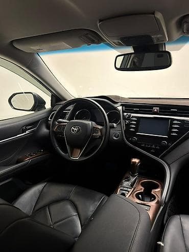 Транспорт: Toyota Camry: 2018 г., 2.5 л, Автомат, Бензин, Седан — 4