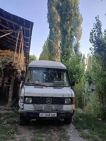 мерседес 208d: Mercedes-Benz : 1992 г., Механика, Дизель, Фургон — 1