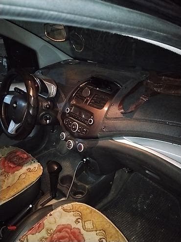 1: Chevrolet Spark: 2014 г., 0.1 л, Автомат, Бензин, Хэтчбэк — 7