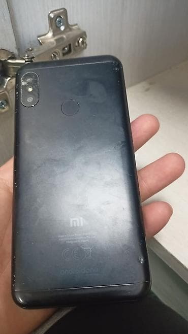 Xiaomi, Mi A2 Lite, Б/у, 32 ГБ, цвет - Черный