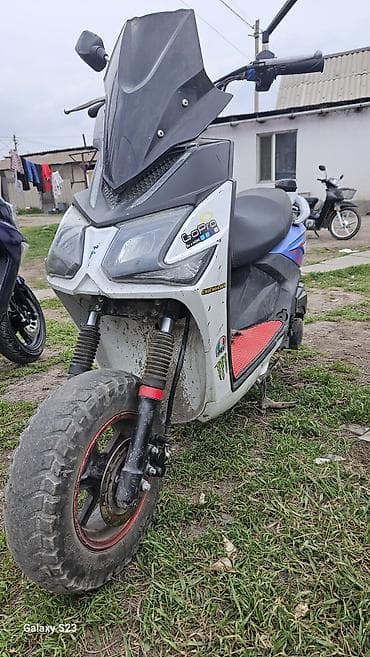 продаю скутер водный: Дополнительно: - На фото указаны цены: 50 мин сом, 45 мин сом, в — 5