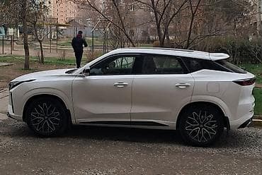 li l7: Changan Uni-Z: 2025 г., 1.5 л, Робот, Бензин, Кроссовер — 3