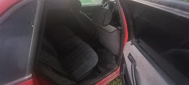Продажа авто: Volkswagen Passat: 1991 г., 1.8 л, Механика, Бензин, Седан — 4