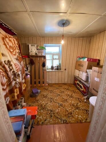 продаю пол дом район рабочий городок: Үйдүн жарымы, 55 кв. м, 4 бөлмө, Менчик ээси — 7