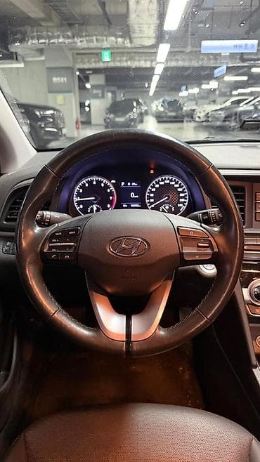 nur moto: Hyundai Avante: 2019 г., 1.6 л, Вариатор, Бензин, Седан — 8