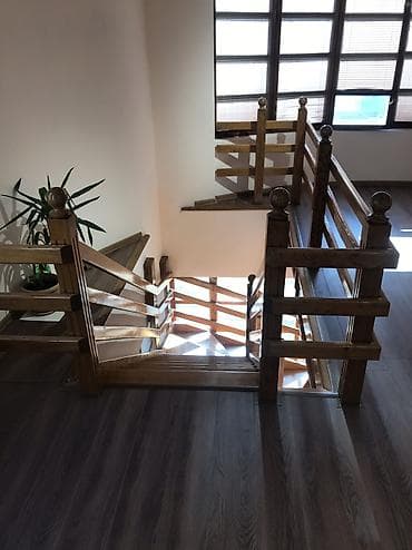 art square: Сдаю коммерческое помещение 65 кв. м, с отдельным входом, сан. узлом — 3