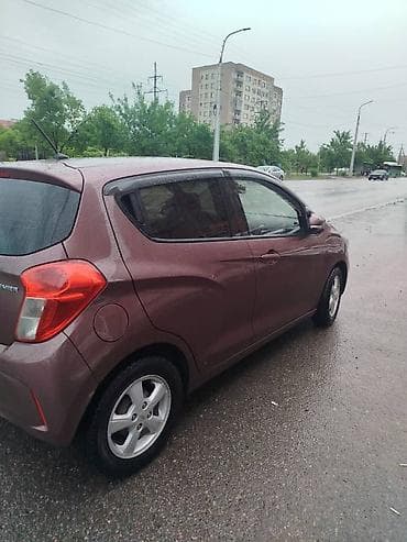 Продажа авто: Chevrolet Spark: 2018 г., 1 л, Автомат, Бензин, Хэтчбэк — 3