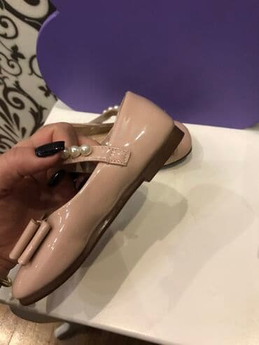 Коляски: Продаю туфли на девочку размер 25/26. Состояние новых — 4