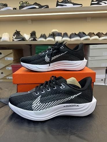 Мужские кроссовки, 40, 41, 42, Nike, Новый, цвет - Черный, Самовывоз