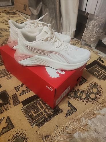 кроссовки он: Кроссовки, 39, Puma, Новый, цвет - Белый, Самовывоз — 1