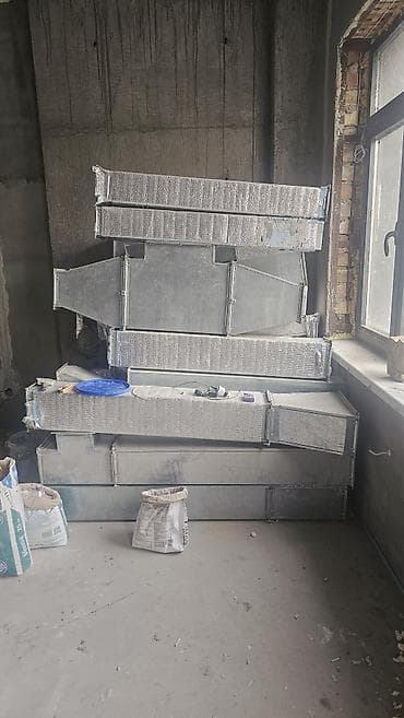 Продаю воздуховоды для вытяжки они были установлены но не