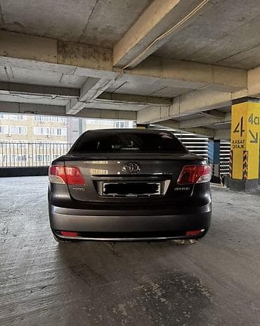 форестер 2009: Toyota Avensis: 2009 г., 1.8 л, Автомат, Бензин, Седан — 3