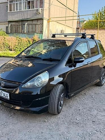 Honda Fit: 2004 г., 1.3 л, Автомат, Бензин, Хэтчбэк