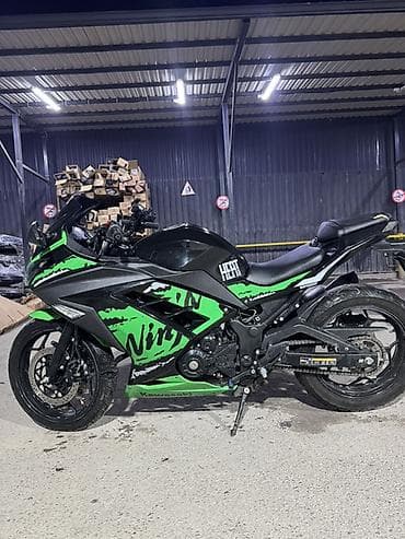 ninja h2: Спортбайк Kawasaki, 400 куб. см, Бензин — 2