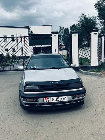 Volkswagen Vento: 1995 г., 1.8 л, Кол менен иштөөчү, Бензин, Седан — 1