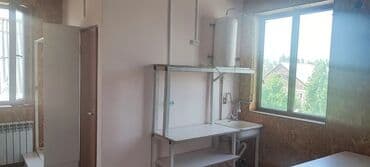 дом район ак орго: 25 м², 1 комната, Утепленный, Забор, огорожен — 2