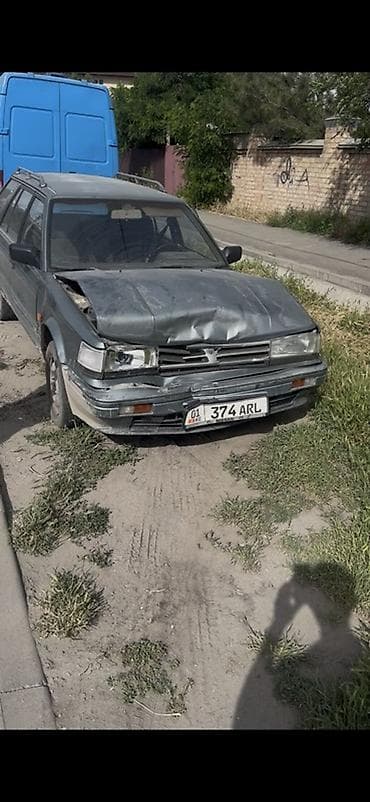aion v plus: Nissan Bluebird: 1989 г. — 1