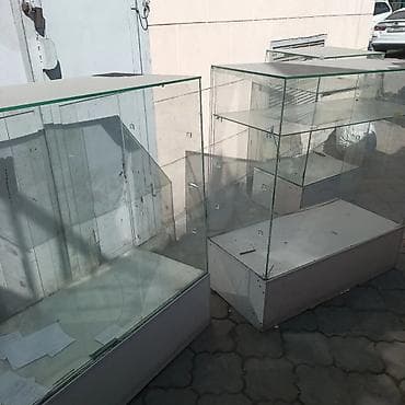 Стеклянные торговые витрины/прилавки - Конструкция: верх — полностью