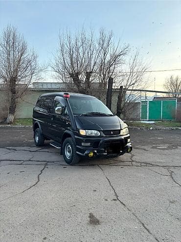 audi a4: Mitsubishi Delica: 2005 г., 3 л, Автомат, Газ, Минивэн — 1