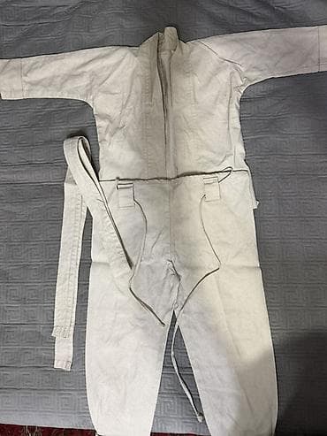 офисная одежда: Костюм для единоборств (кимоно/ги) белого цвета: куртка, штаны и пояс — 4