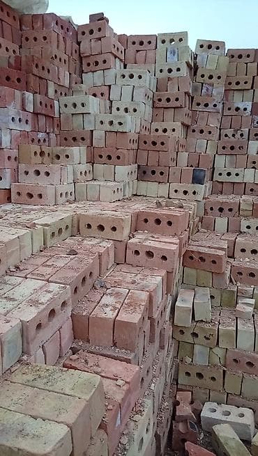 Сейфы: Доставка кирпич по городу и за городом — 1