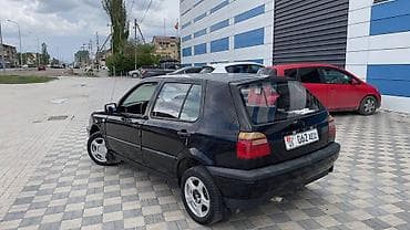 малометражки авто: Volkswagen Golf: 1992 г., Механика, Хэтчбэк — 7