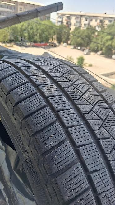 Транспорт: Шины 215 / 60 / R 16, Зима, Б/у, Пара, Легковые, Италия, Roadstone — 1