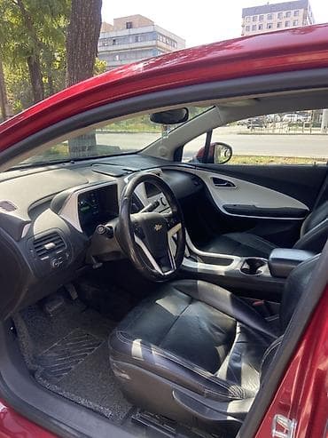 Транспорт: Chevrolet Volt: 2012 г., 1.4 л, Вариатор, Гибрид, Хэтчбэк — 6