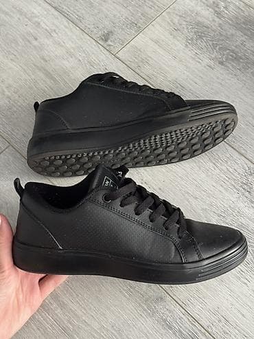 лабутены мужские бишкек: Кроссовки LIMAN Fashion Sport, черные - Универсальный дизайн — 1