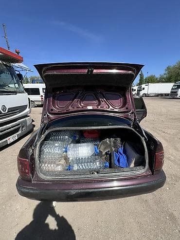 а 6: Audi 100: 1991 г., 2.3 л, Ручные, Бензин, Седан — 4