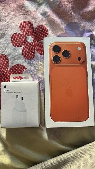 ipad 2020: IPhone 17 Pro, Новый, 1 ТБ, Оранжевый, Зарядное устройство — 4