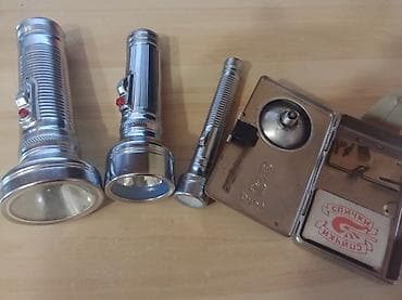 Набор ретро‑фонарей и складные электронные часы с мировым временем — 2