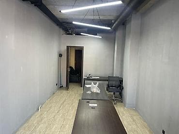 по первой линии: Аренда офисов, 35 м², В жилом комплексе — 4