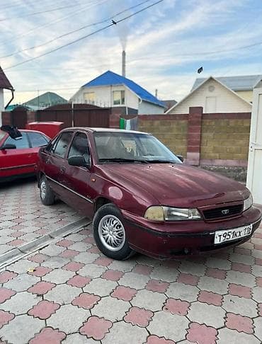 Daewoo Nexia: 1998 г., 1.6 л, Механика, Бензин, Седан at lalafo.kg Daewoo Nexia: 1998 г., 1.6 л, Механика, Бензин, Седан